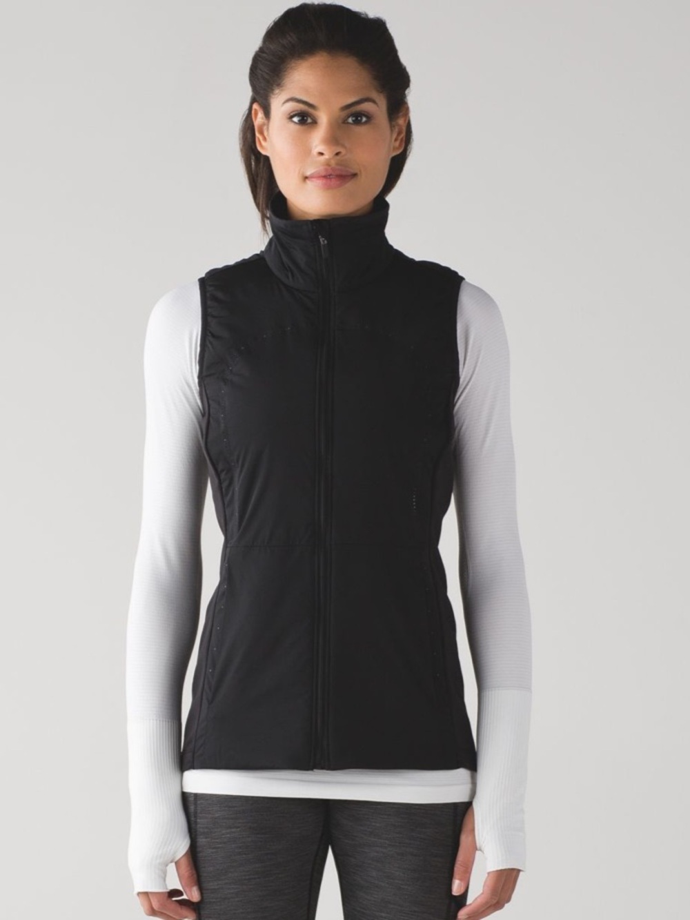 Lululemon Run For Cold Vest Black water repellent size 4